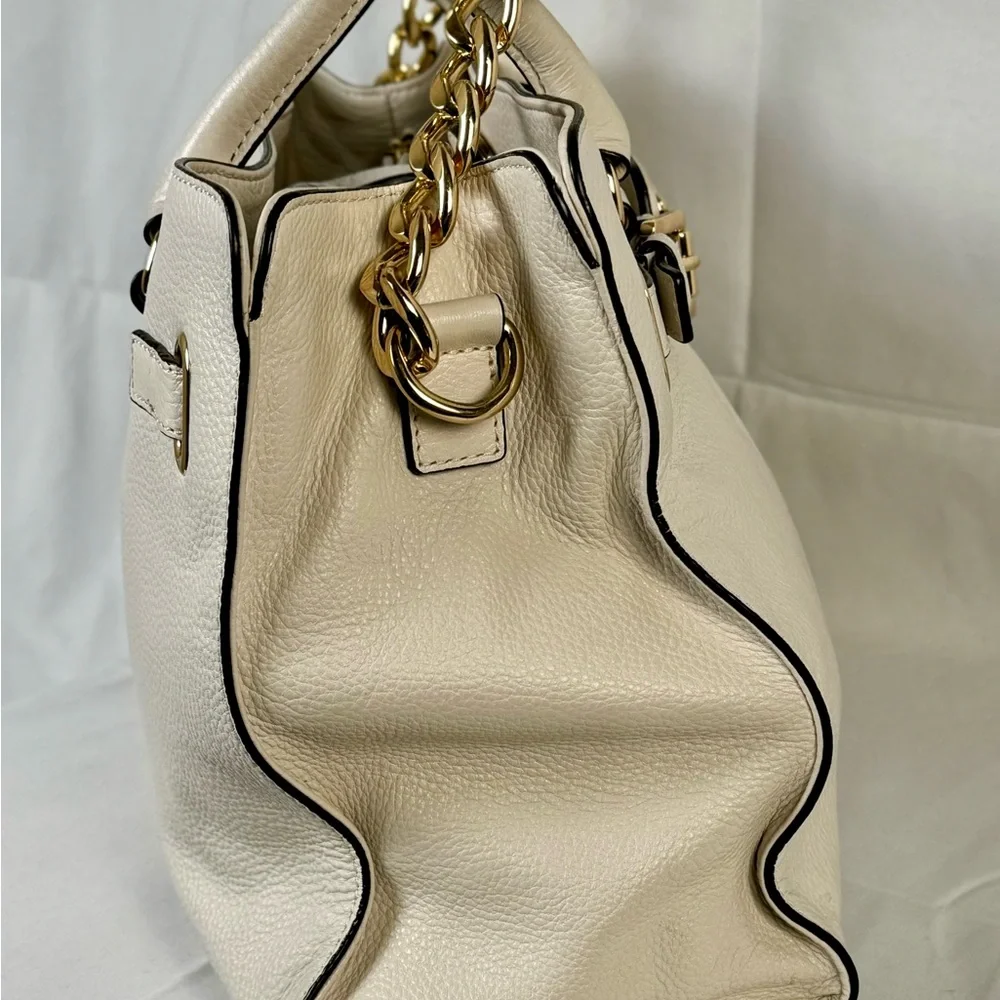 Michael Kors white Hamilton‎ bag pre loved
